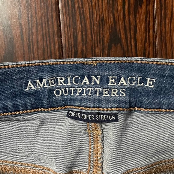 american eagle super super stretch denim shorts
size 2 - Picture 3 of 4